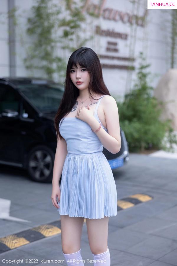 Arude薇薇  [XiuRen]高清写真图 2023.08.22 No.7266 Arude薇薇 丝袜美腿第3张图片
